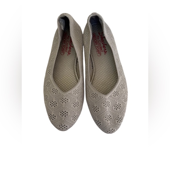 Skechers Shoes - Skechers Women's Beige Loafers
